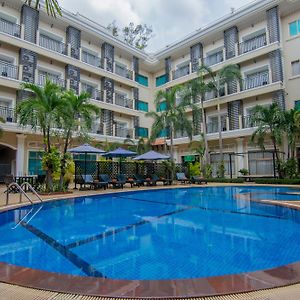 Angkor Holiday Hotel